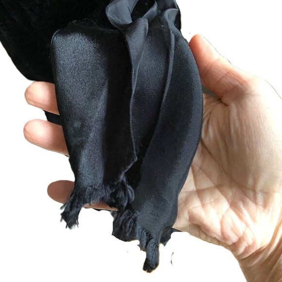 Vintage burnt velvet black midi frilly dress with flowy sleeves - Picture 10 of 16